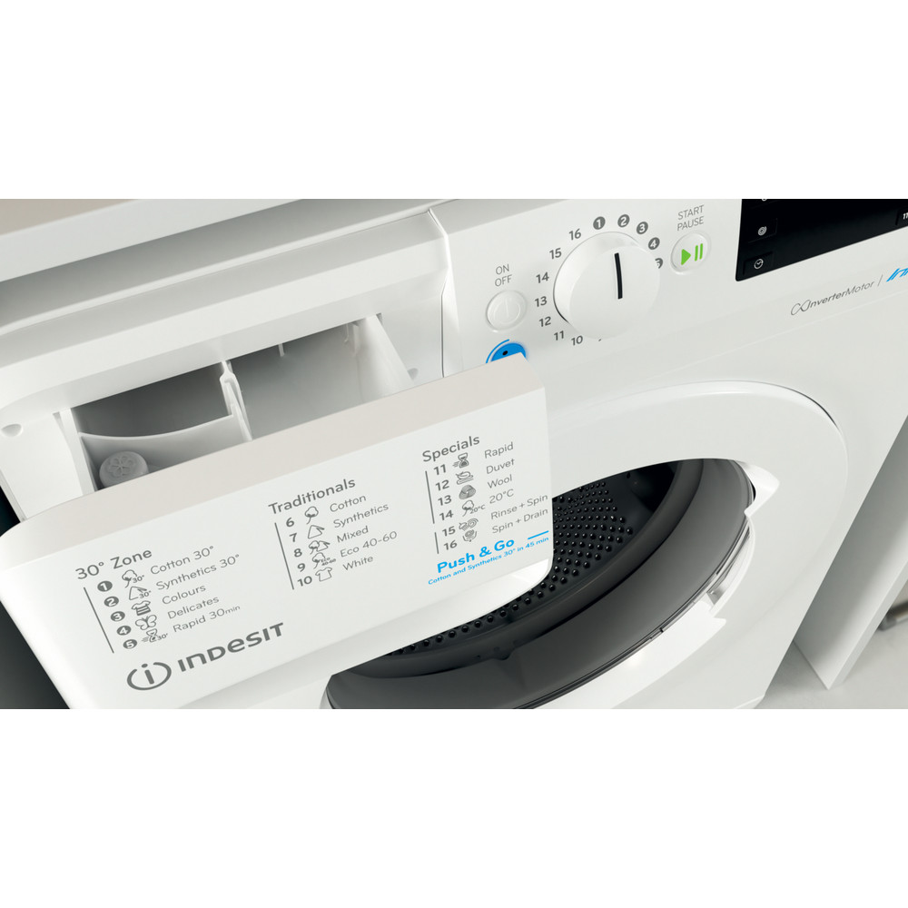 Indesit Perilica za rublje Samostojeći BWE 81284X W EE N Bijela Prednje punjenje C Drawer