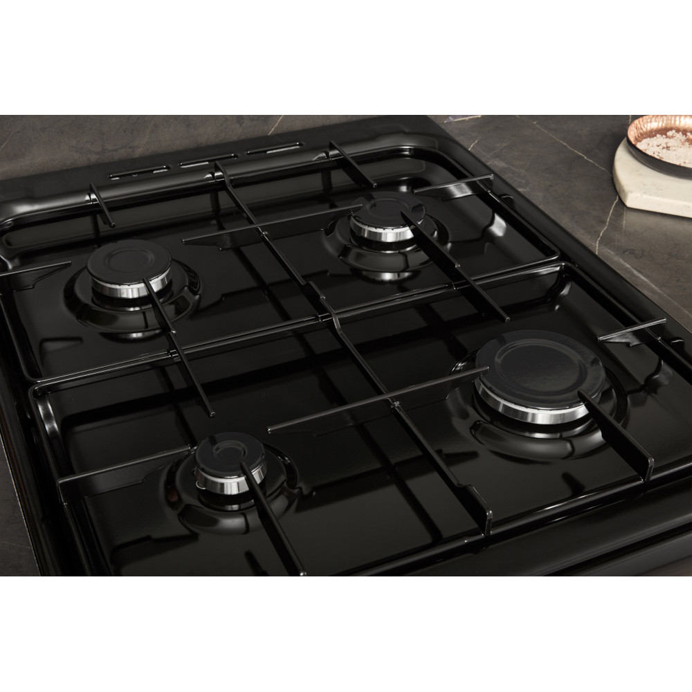 Hotpoint Double Cooker HD5G00KCB/UK Black A+ Enamelled Sheetmetal Lifestyle perspective