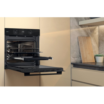 Whirlpool Trouby Vestavné OMSK58CU1B Elektrická A+ Lifestyle perspective open