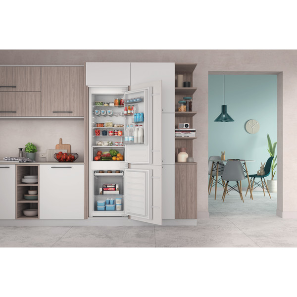 Indesit Fridge-Freezer Combination Built-in INC18D011B1 White 2 doors Lifestyle frontal open