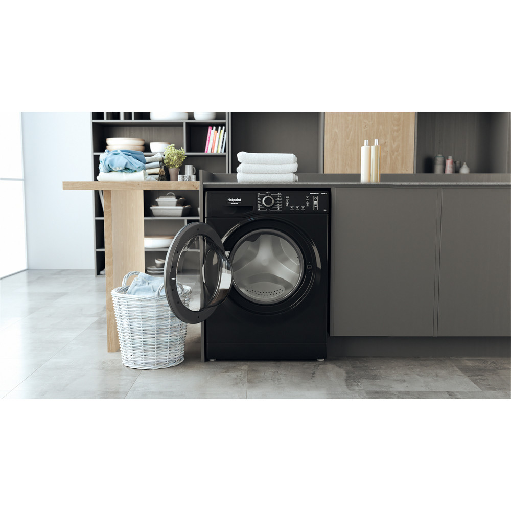 Hotpoint_Ariston Maşină de spălat rufe Neincorporabil NLCD 945 BS A EU N Negru Încărcare frontală B Lifestyle frontal open