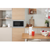 Indesit Microondas Encastre MWI 125 GX Acero inoxidable Electrónico 25 MW + Función Grill 900 Lifestyle frontal
