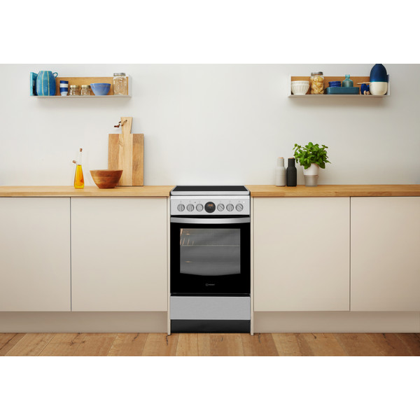 Indesit Tűzhely IS5V5CCX/EU Inox Electrical Lifestyle frontal