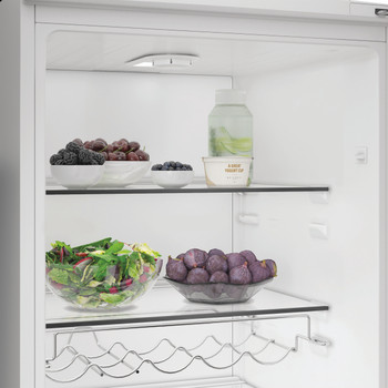 Whirlpool Chladnička Voľne stojace WHMLS 2411 W4E White - ARC P1 Lifestyle perspective