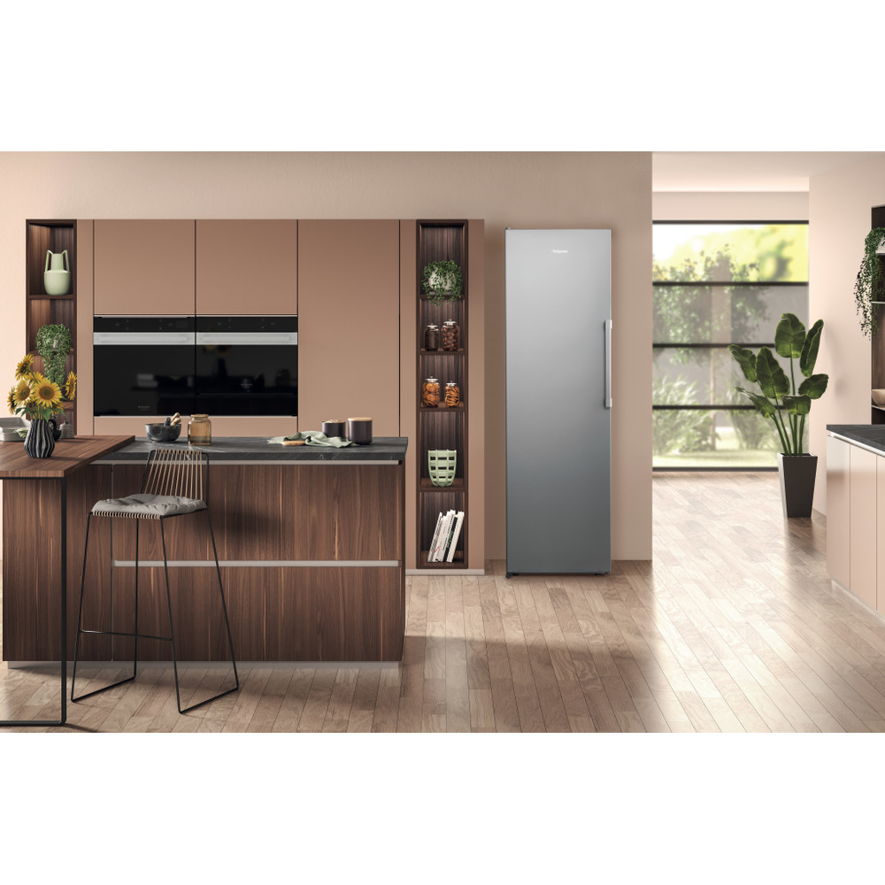 Hotpoint Freezer Free-standing UH8 F2C G UK Graphite Lifestyle frontal