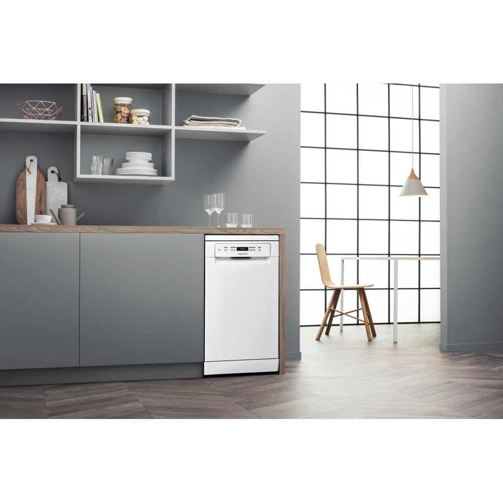 Hotpoint_Ariston Zmywarka Wolnostojący HSFC 3T127 C Wolnostojący E Lifestyle perspective