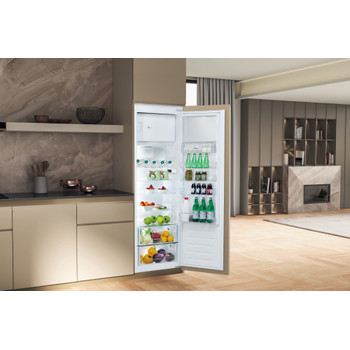Whirlpool Hűtő Beépíthető ARG 184702 Fehér Lifestyle perspective open