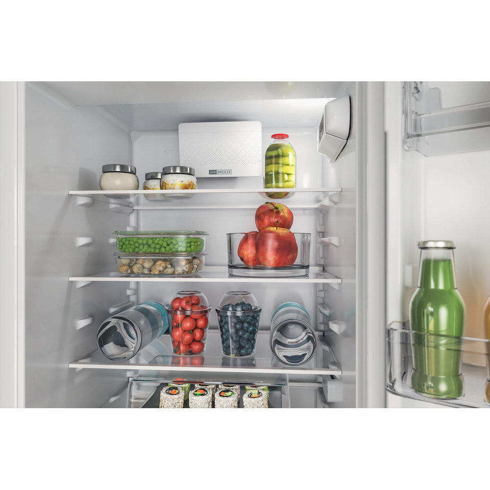 Whirlpool Kombiskap Integrert WHC18D011B1 Hvit 2 doors Lifestyle detail