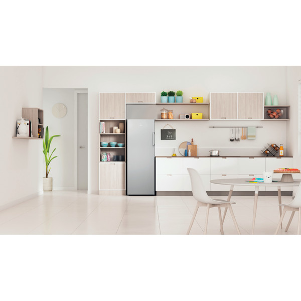 „Indesit“ Šaldiklis Laisvai pastatoma UI6 2 S Sidabrinė Lifestyle frontal