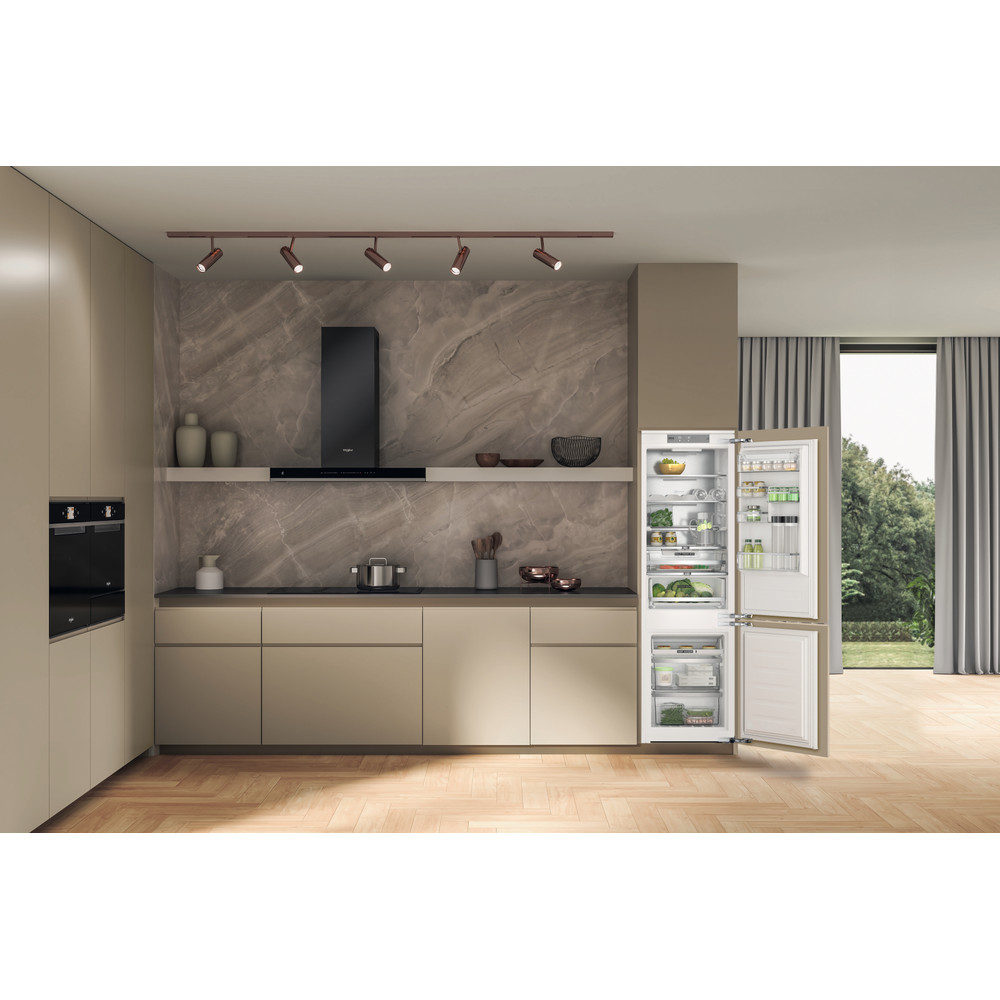 Bauknecht Koel/vriescombinatie Inbouw KGITN 18MMF3 Wit 2 doors Lifestyle frontal open