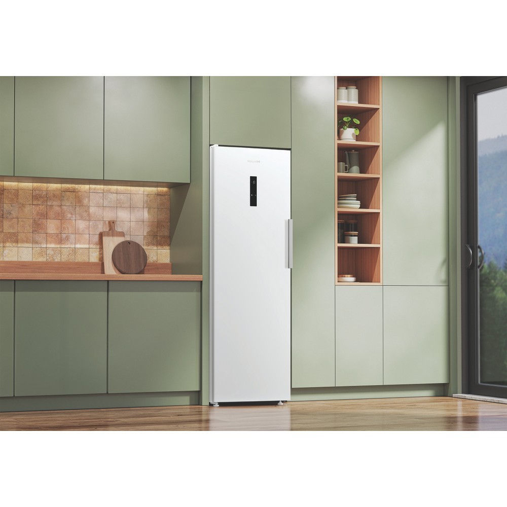 Hotpoint Congelador Libre instalación HPMFF 6312 W4E White - ARC P1 Lifestyle perspective