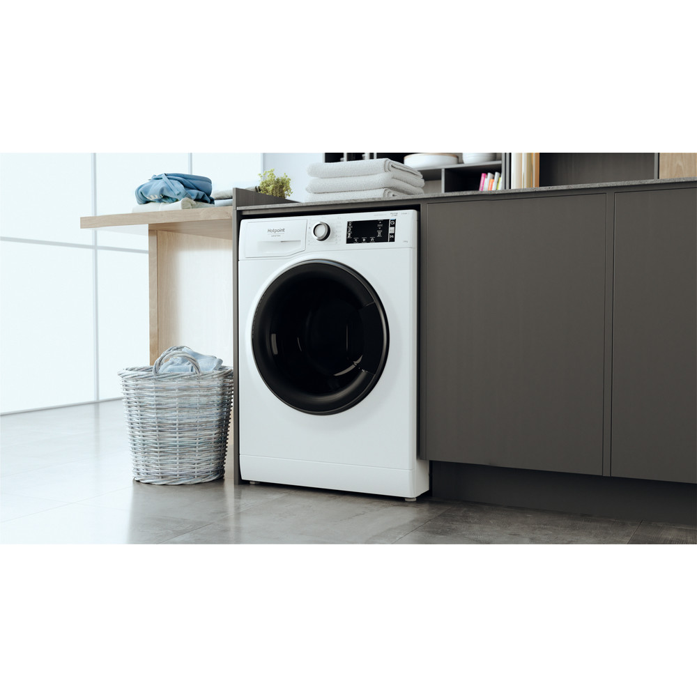 Hotpoint_Ariston Lavadora Libre instalación NLCD 10468 WD AW EU N Blanco Cargador frontal A Lifestyle perspective