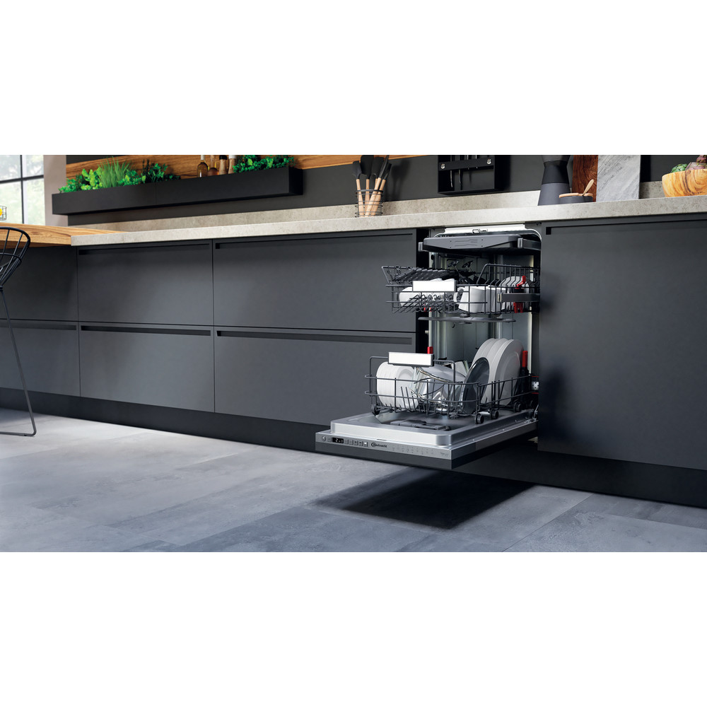 Bauknecht Lave-vaisselle Appareil encastrable BSIO 3O35 PFE X CH Entièrement intégré D Lifestyle perspective open