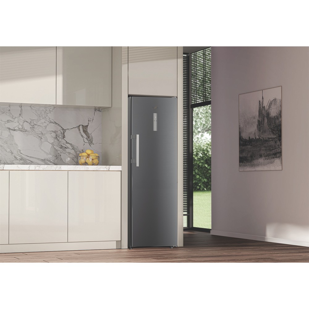 Whirlpool Chladnička Volně stojící WHMLF 6442 XP4E New Silver – ARC 1035 Lifestyle perspective