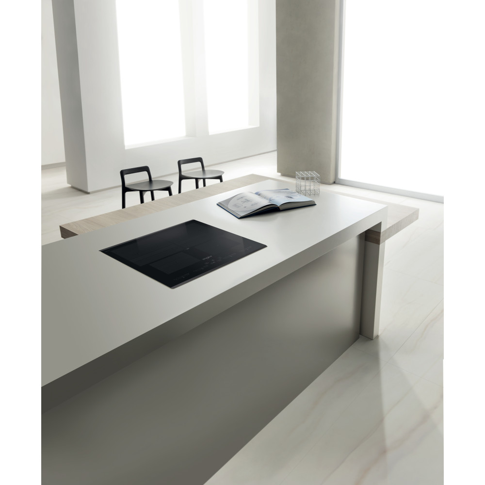 Whirlpool Varná doska SMO 654 OF/BT/IXL Čierna Induction vitroceramic Lifestyle perspective
