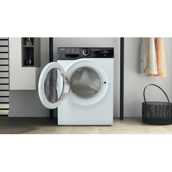 Whirlpool Perilica za rublje Samostojeći WRBSS 6215 B EU Bijela Prednje punjenje F Lifestyle frontal open