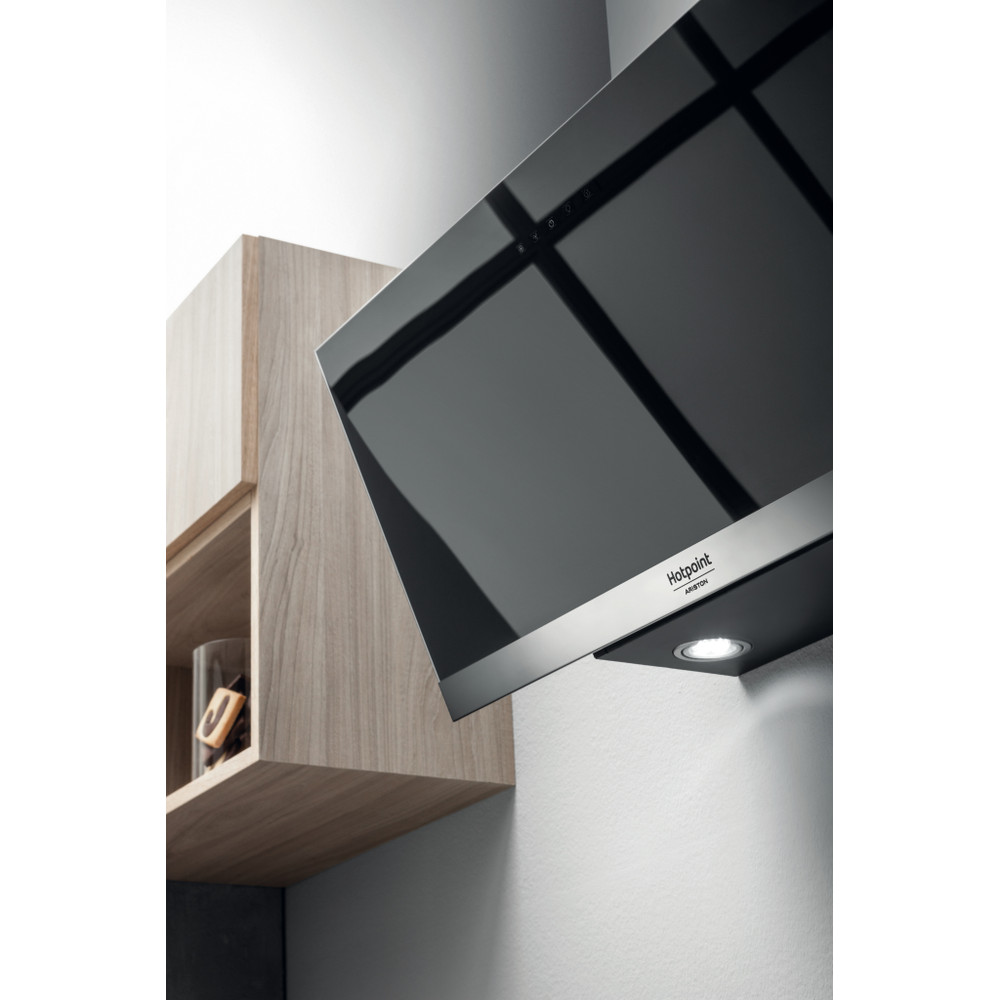 Hotpoint_Ariston Hotte Encastrable HHVP 8.7F LT K Noir Mural Electronique Lifestyle perspective