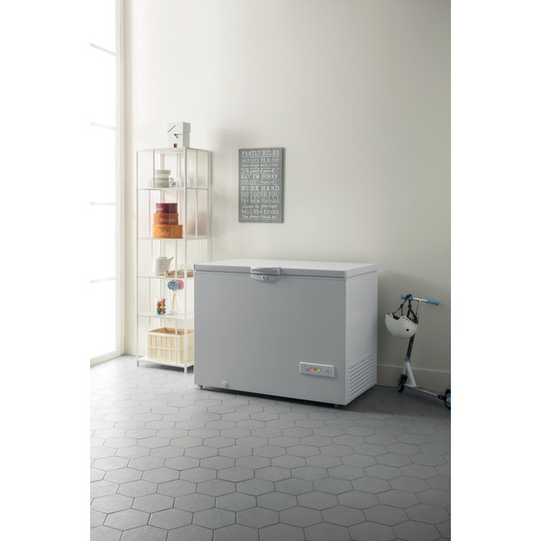 Indesit Морозильная камера Отдельно стоящий OS 1A 400 H 1 Белый Lifestyle perspective