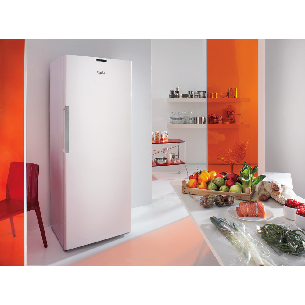 Whirlpool Fagyasztó Szabadonálló WVA31612 NFW 2 Global fehér Lifestyle perspective