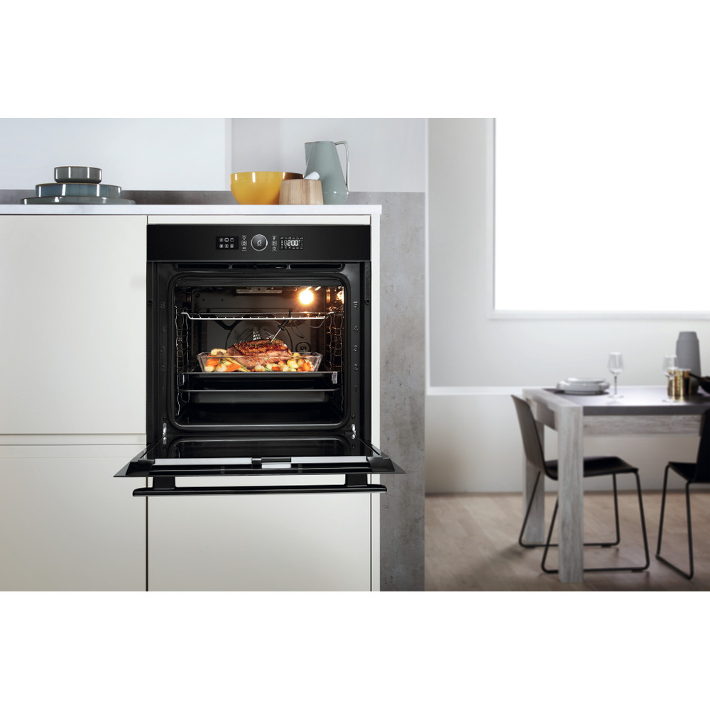 Whirlpool Ugn Inbyggda AKZ9 9480 NB Elektrisk A+ Lifestyle frontal open