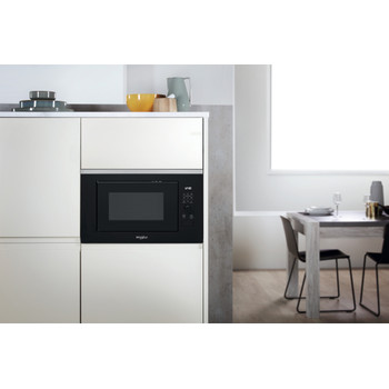 Whirlpool Mikrovlnná rúra Vstavané WMF250G Nerez Elektronické 25 Mikrovlny + Gril 900 Lifestyle frontal