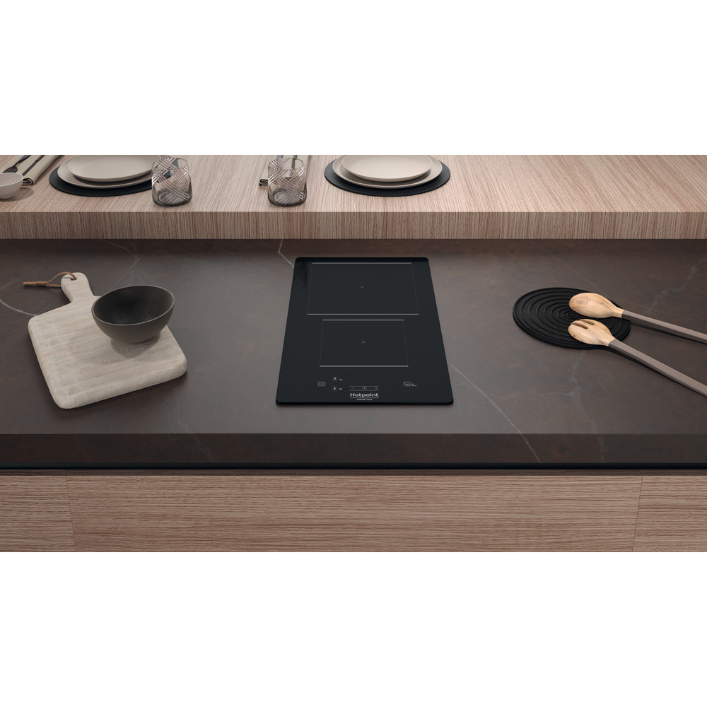 Hotpoint_Ariston Печка HQ 0930S NE Черно Induction vitroceramic Lifestyle frontal top down