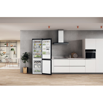 Whirlpool Hűtő/fagyasztó kombináció Szabadonálló W7X 94T KS Fekete/Inox 2 doors Lifestyle frontal open