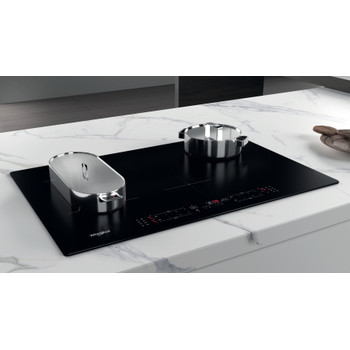 Whirlpool Kookplaat WB B4877 NE Zwart Induction vitroceramic Lifestyle perspective
