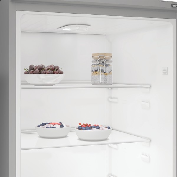 „Indesit“ Šaldytuvas Laisvai pastatoma MLINS 1411 S4E New Silver – ARC 1035 Lifestyle perspective