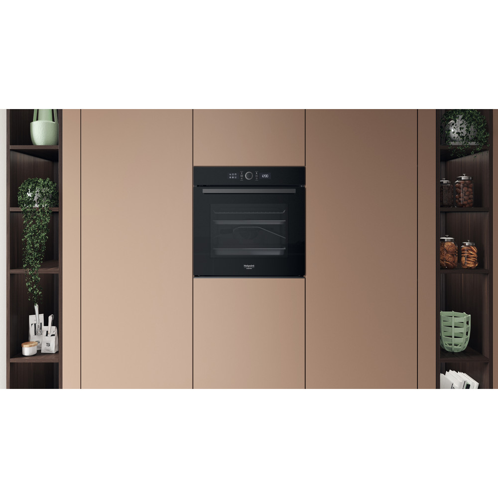 Hotpoint_Ariston Four Encastrable HA4S80PM0BA Electrique A+ Lifestyle frontal