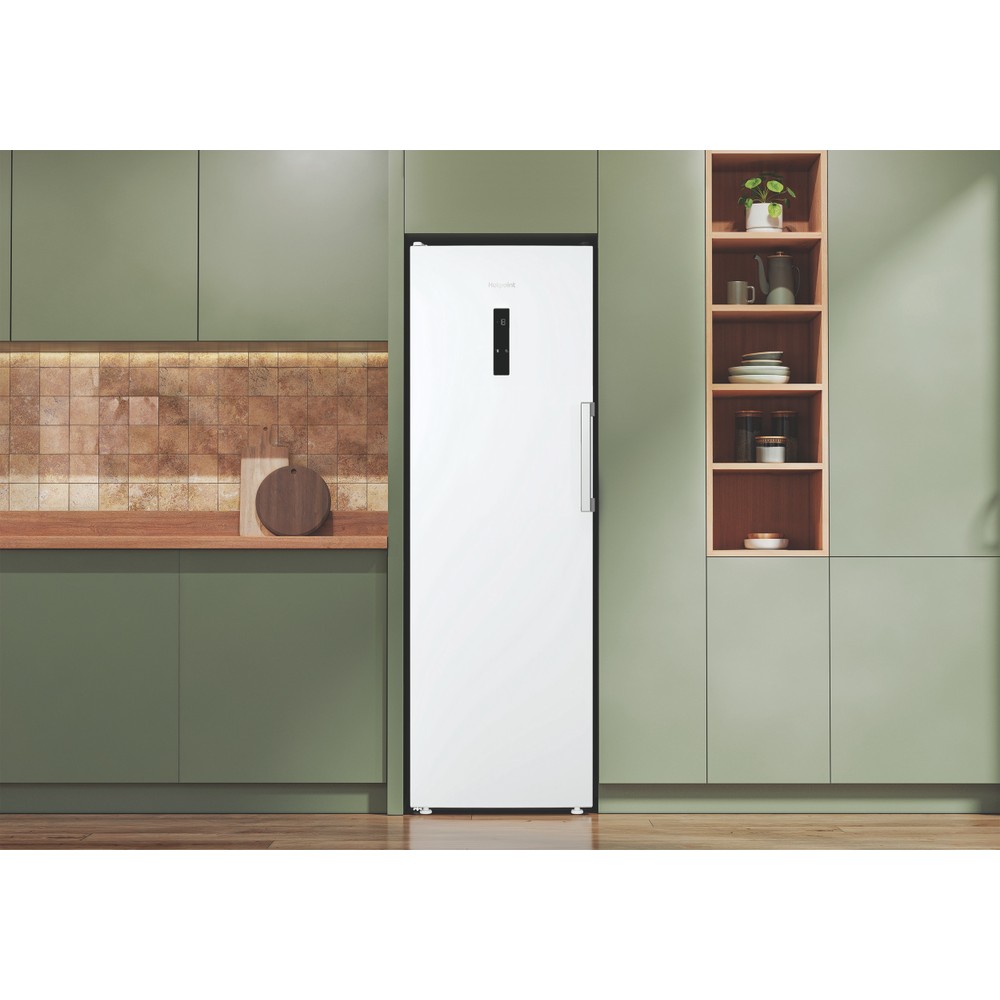 Hotpoint Congelador Libre instalación HPMFF 6312 W4E White - ARC P1 Lifestyle frontal