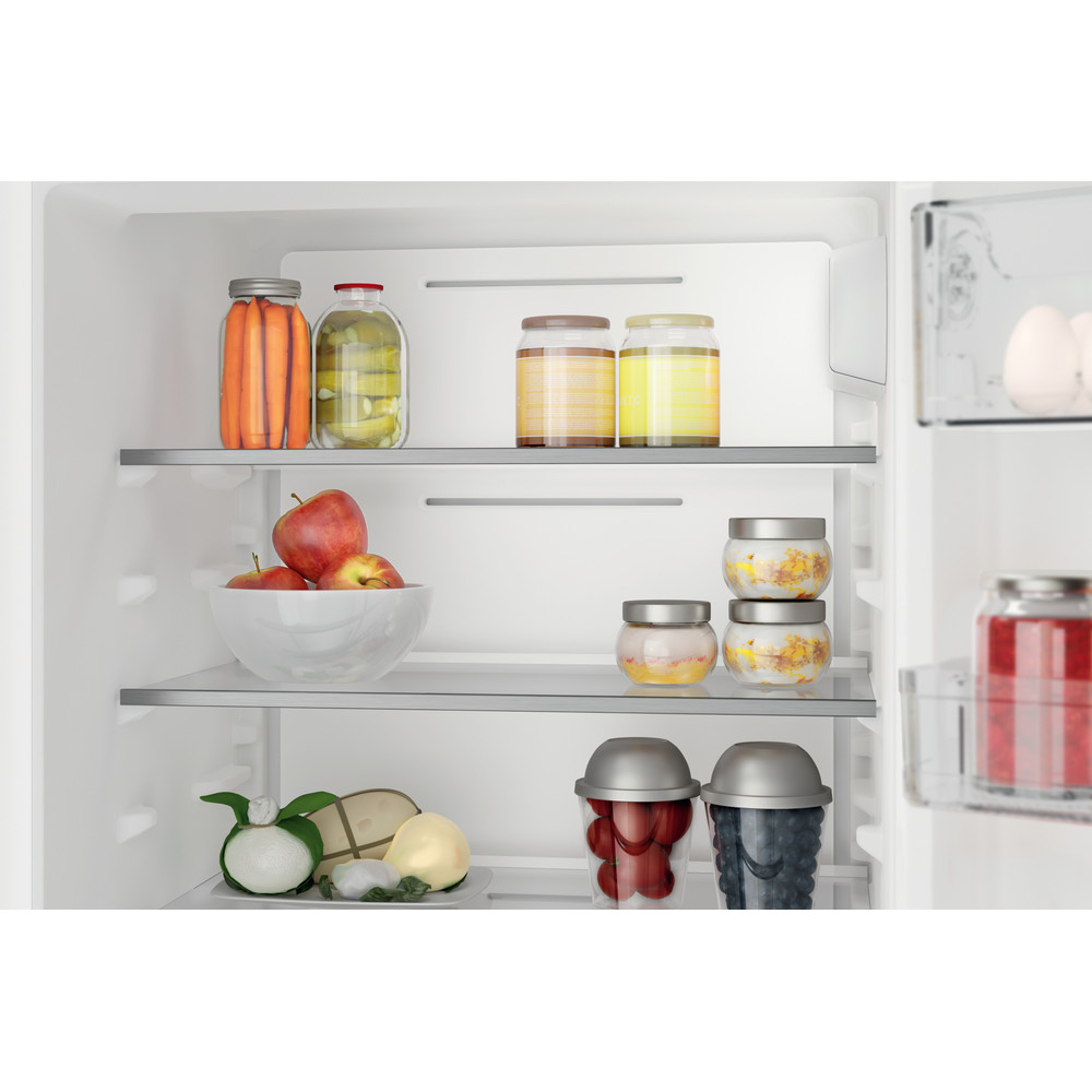 Hotpoint Fridge-Freezer Combination Built-in HTC18 T112 UK White - ARC P1 2 doors Lifestyle detail