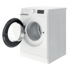 Indsit Maşină de spălat rufe Independent MTWE 91495 WK EE Alb Încărcare frontală B Perspective open