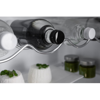 Whirlpool Hűtő Beépíthető ARG 180702 Fehér Lifestyle detail