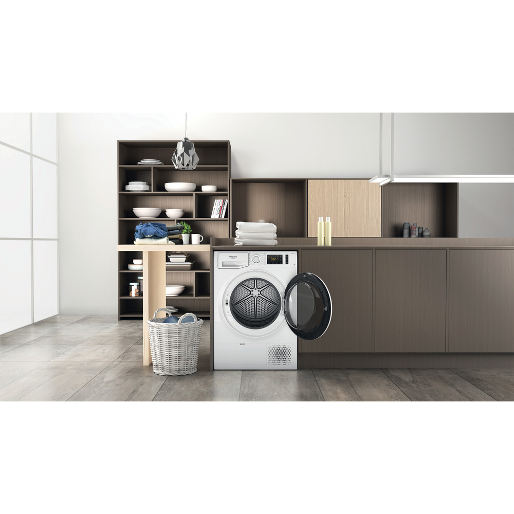 Hotpoint_Ariston Dryr NT M11 91WK EU Alb Lifestyle frontal open