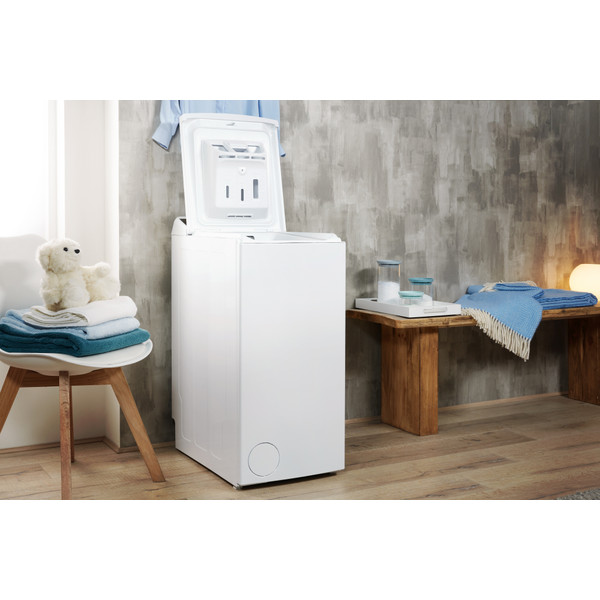 Indesit Стиральная машина Отдельно стоящий BTW E71253P (EU) Белый Top loader A+++ Lifestyle perspective open