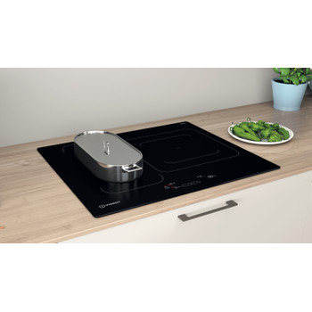 Indesit Encimera IB 44Q60 NE Negro Induction vitroceramic Lifestyle perspective
