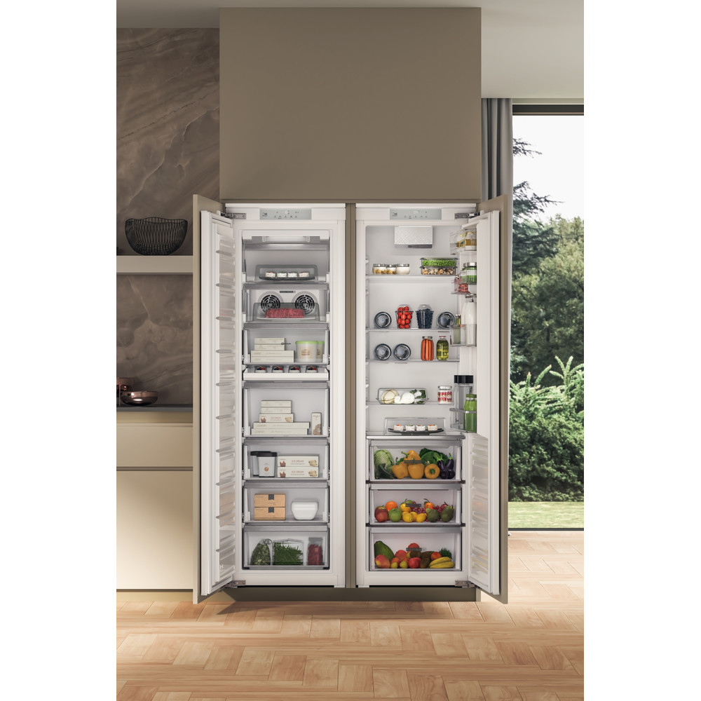 Bauknecht Gefriergerät Einbaugerät BKSD18F013C1 Weiss Lifestyle frontal open