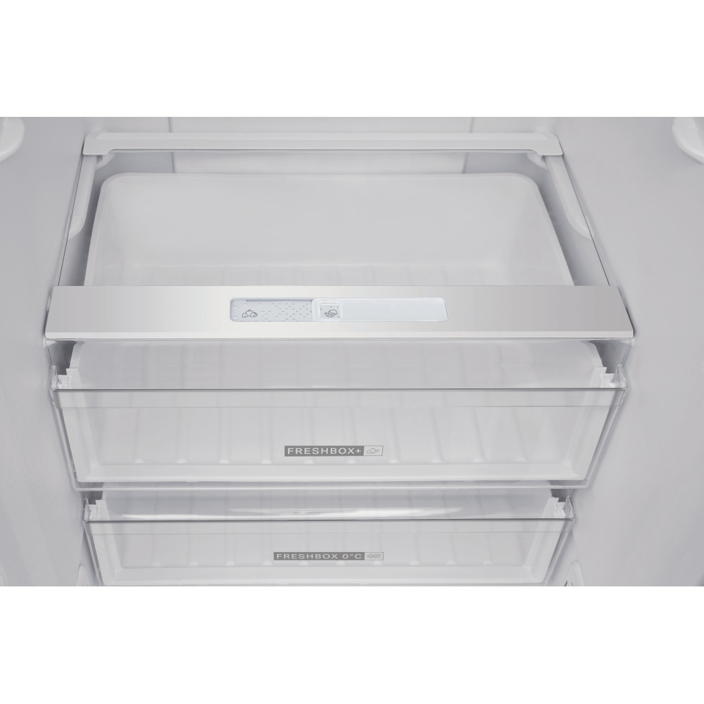 Whirlpool Kombinirani hladnjak Samostojeći W7 821O W Bijela 2 doors Lifestyle detail