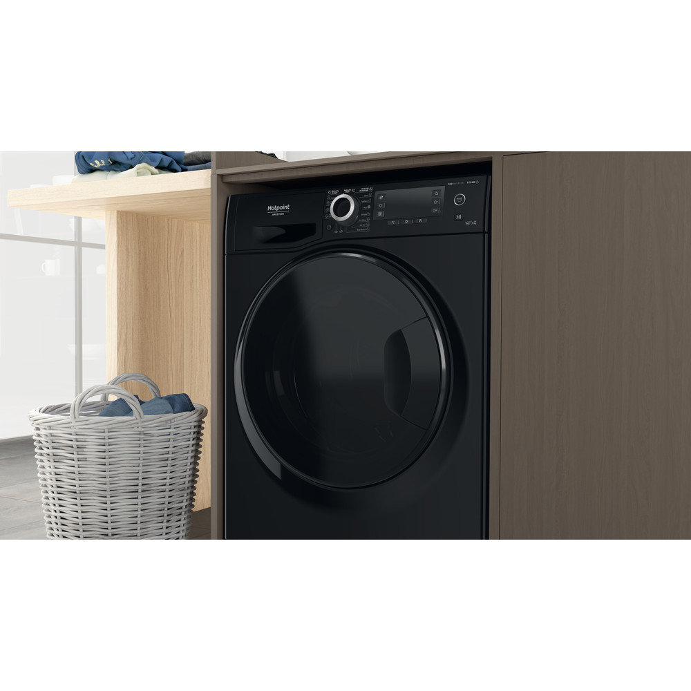 Hotpoint_Ariston Maşină de spălat rufe cu uscător Neincorporabil NDD 9636 BDA EE Negru Încărcare frontală Lifestyle detail