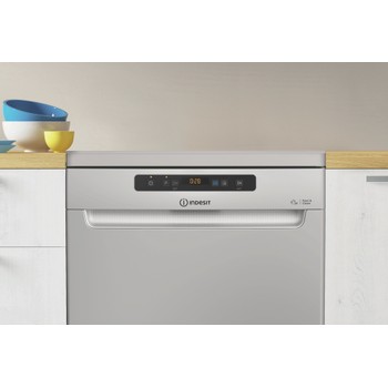 Indesit Máquina de lavar loiça Livre Instalação IN2FFD14CN6S Livre Instalação D Lifestyle control panel