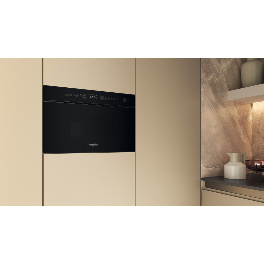 Whirlpool Micro-ondas Encastre WMN14BB Preto Eletrónico 22 MO + Função Grill 750 Lifestyle perspective