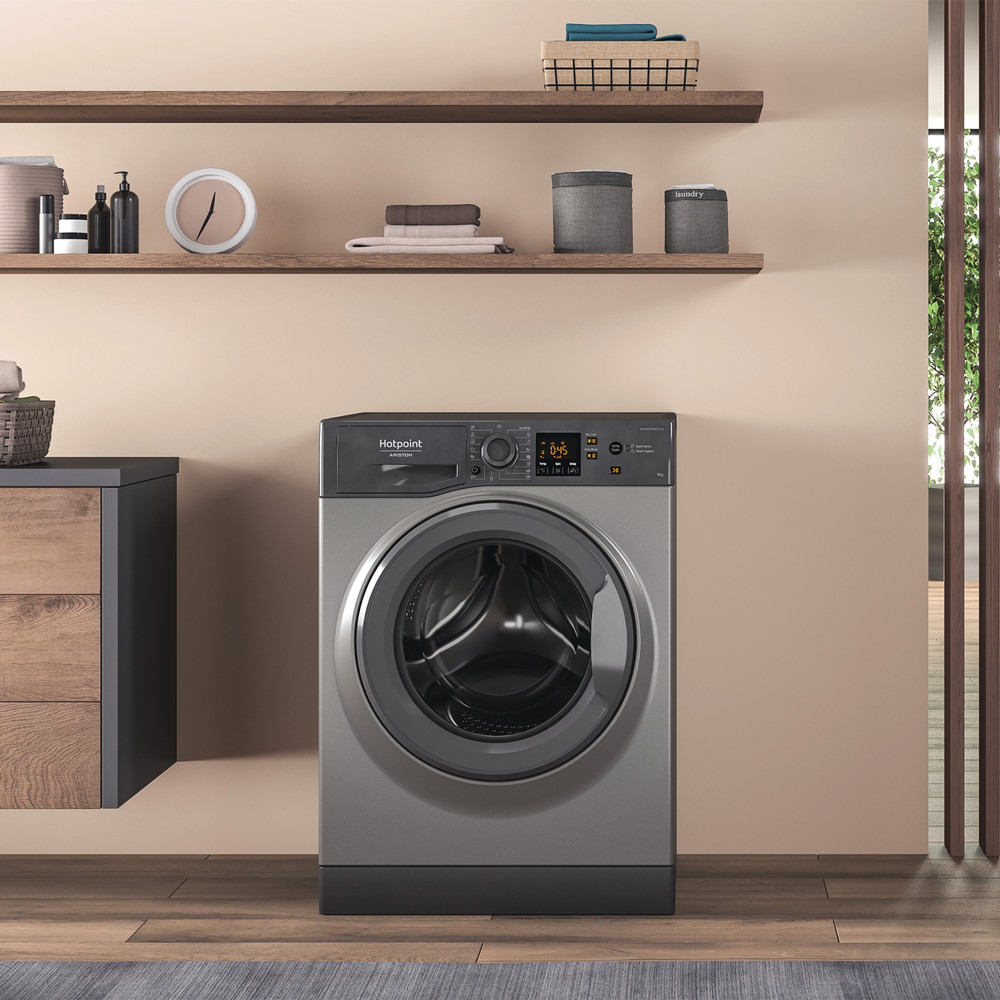 Hotpoint_Ariston Lave-linge Pose-libre NSWM 946 GG FR Graphite Lave-linge frontal A Lifestyle frontal