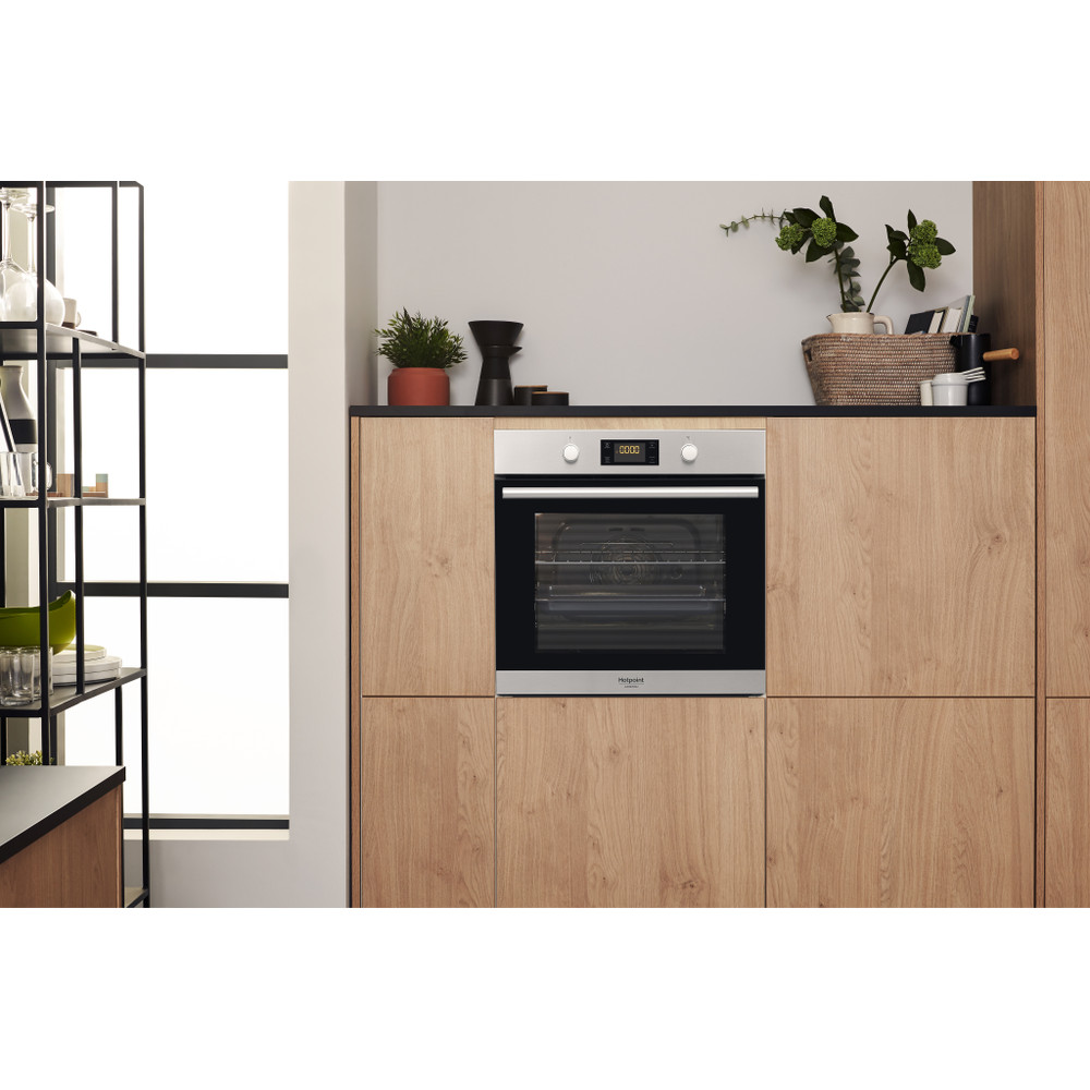 Hotpoint_Ariston Fornos Encastre FA2 841 JH IX HA Elétrico A+ Lifestyle frontal