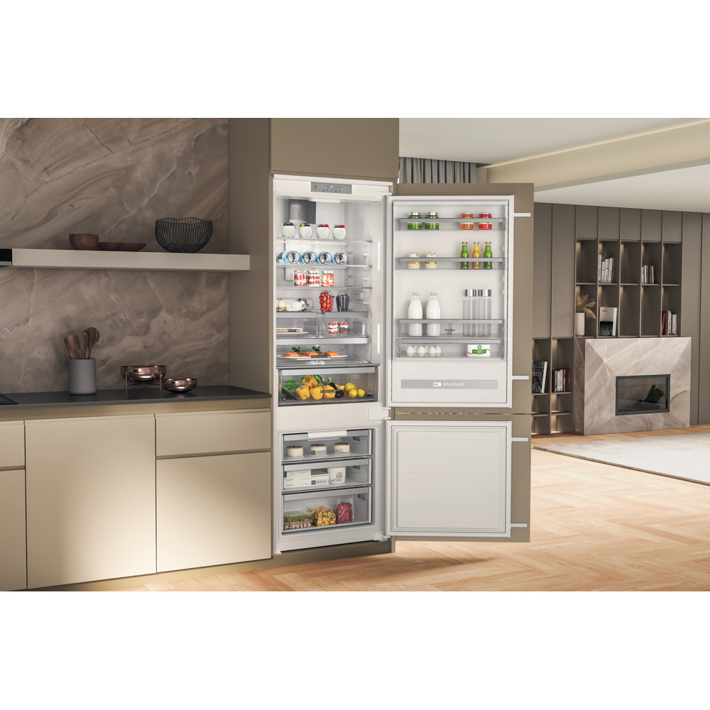 Whirlpool Kombinirani hladnjak Ugradbeni SP40 812 EU 2 Bijela 2 doors Lifestyle perspective open