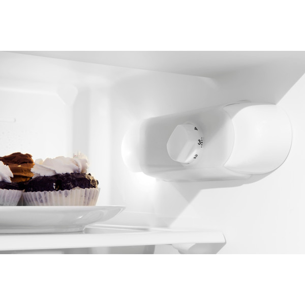 Indesit ib7030a1d integrated fridge freezer cheap