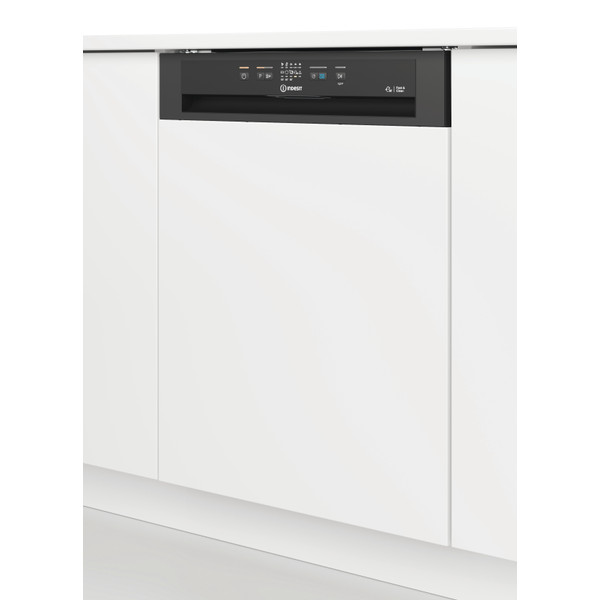 Indesit Umývačka riadu Vstavané I3B L634 B Half-integrated D Perspective