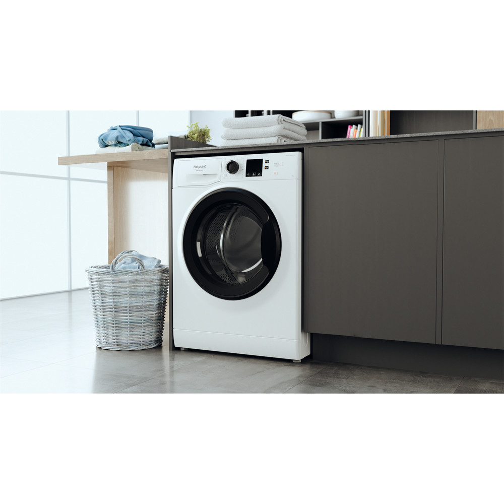 Hotpoint_Ariston Máquina de lavar roupa Livre Instalação NS1069CWKEUN Branco Carga Frontal A Lifestyle perspective