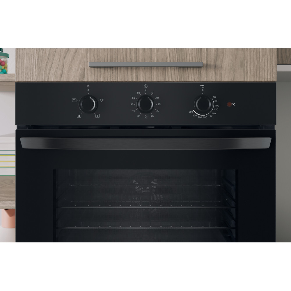 Indesit OVEN Built-in IO 233 B UK Electric A Lifestyle control panel