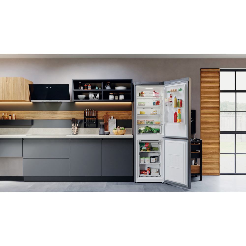 Hotpoint Fridge-Freezer Combination Free-standing H5X 82O SX Saturn Steel 2 doors Lifestyle frontal open